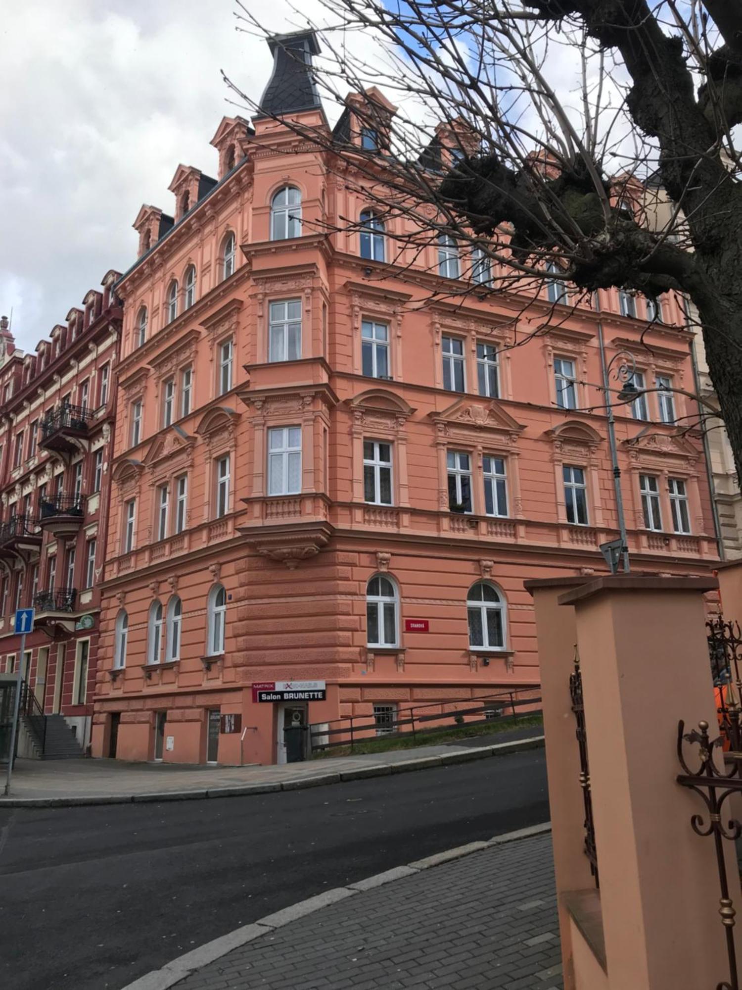 City Center-Spa-Historic Building-Nice View Karlsbad Exterior foto